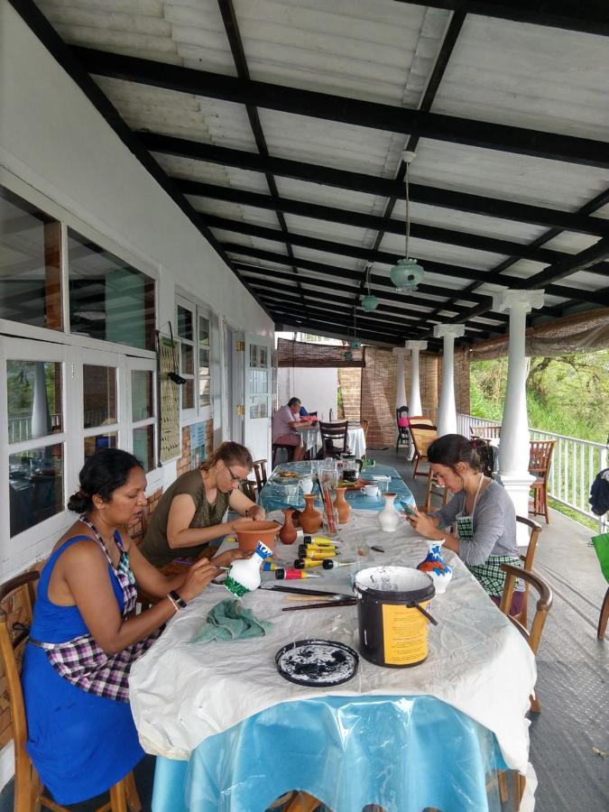 Welikande Yoga Retreats Hotel Digana Eksteriør billede