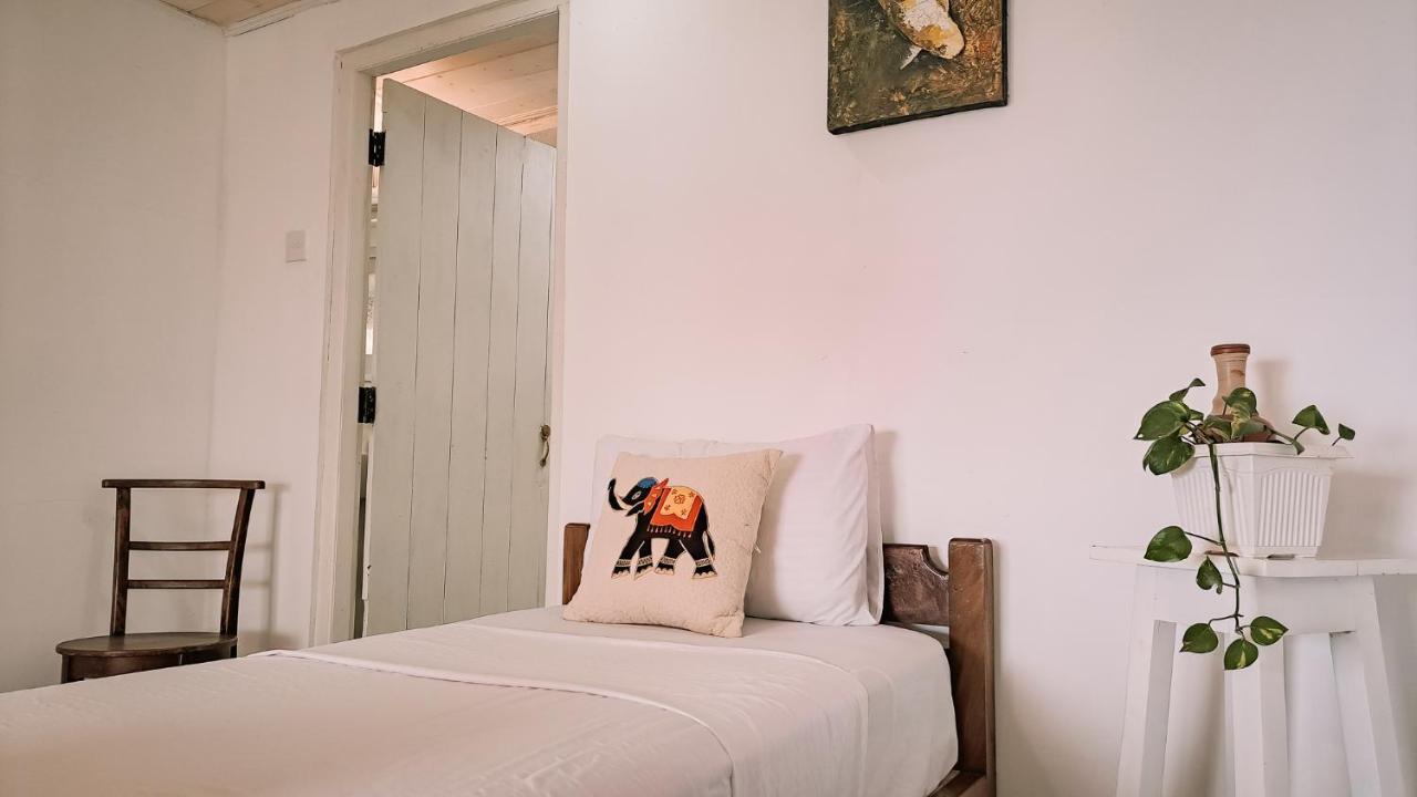 Welikande Yoga Retreats Hotel Digana Eksteriør billede